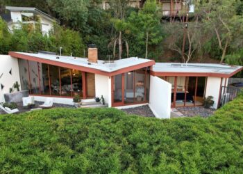 John Lautner Houses Real Estate Newsletter: A John Lautner Masterpiece